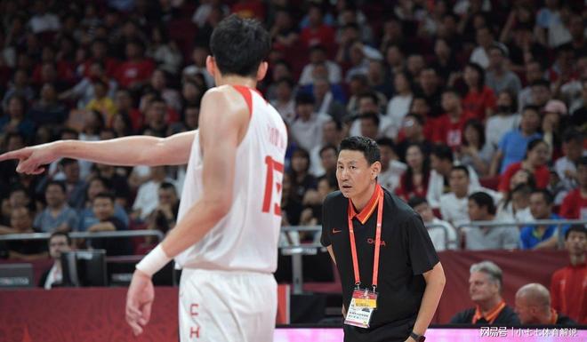 NBA正赛代表独行侠出战历史时刻！凯发k8国际娱乐首选易建联最后一次(图2)
