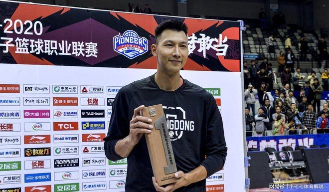 NBA正赛代表独行侠出战历史时刻！凯发k8国际娱乐首选易建联最后一次(图3)